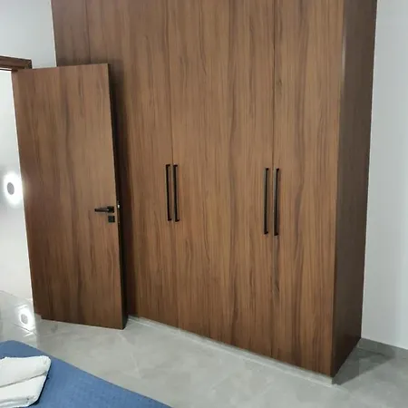 דירה Melanos Fully Renovated Townhouse With Private Pool