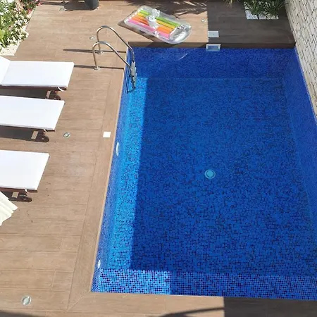 דירה Melanos Fully Renovated Townhouse With Private Pool *