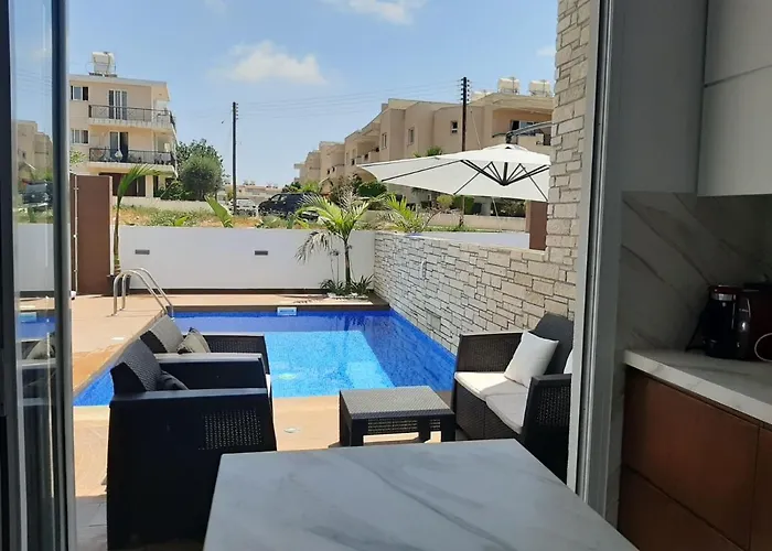 Melanos Fully Renovated Townhouse With Private Pool Apartmán *
