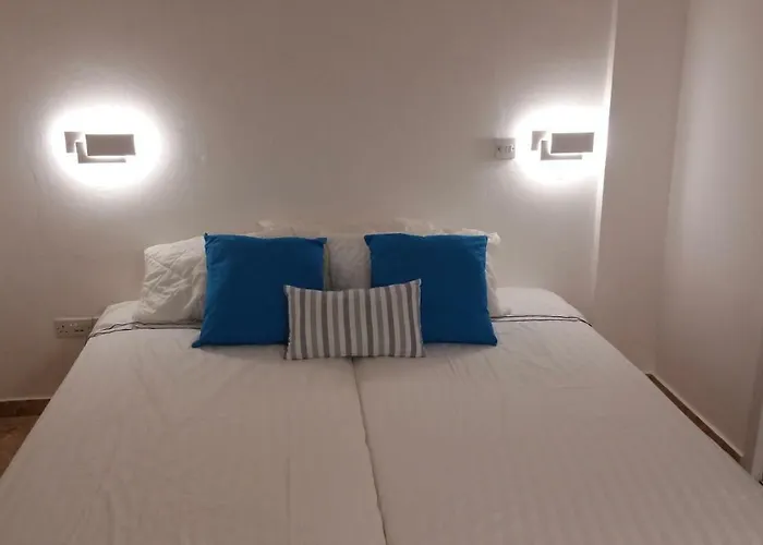 Apartmán Melanos Fully Renovated Townhouse With Private Pool *