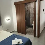 Melanos Fully Renovated Townhouse With Private Pool Apartment